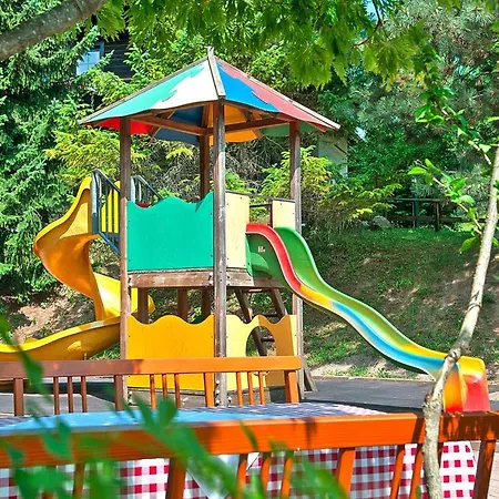 Holiday Village Hoteldorf Schonleitn Latschach Ob Dem Faaker See - Okt02056-dyc Apartment